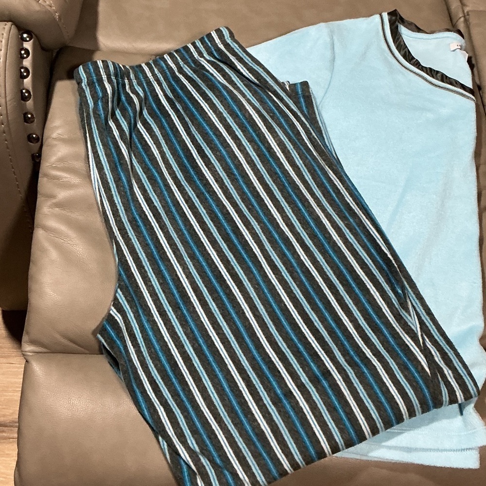 Liz Claiborne Light Blue Top with Black and Blue Striped Pants Pajama Set